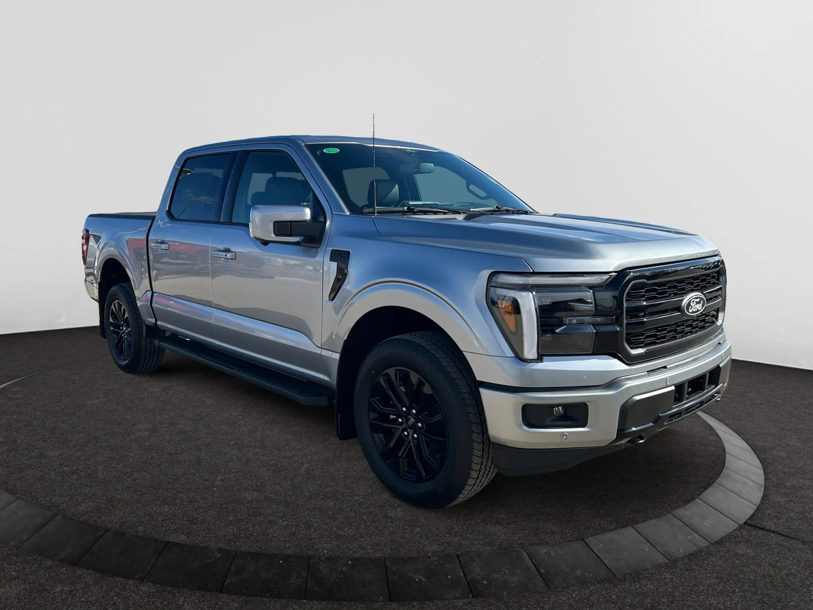 New 2026 Iconic Silver Metallic Ford Lariat image 7