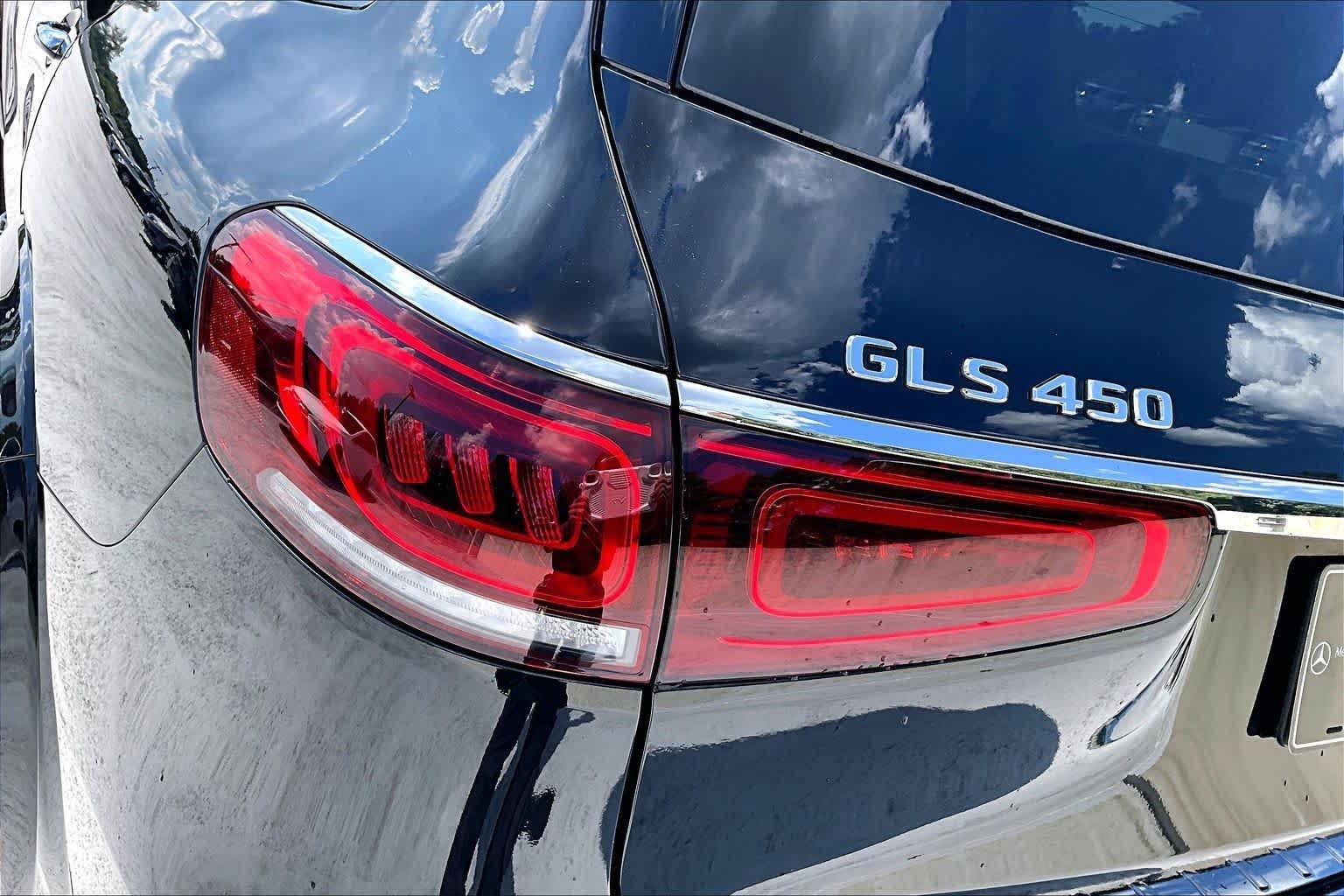 Used 2023 Obsidian Black Metallic Mercedes-Benz GLS 450 image 29
