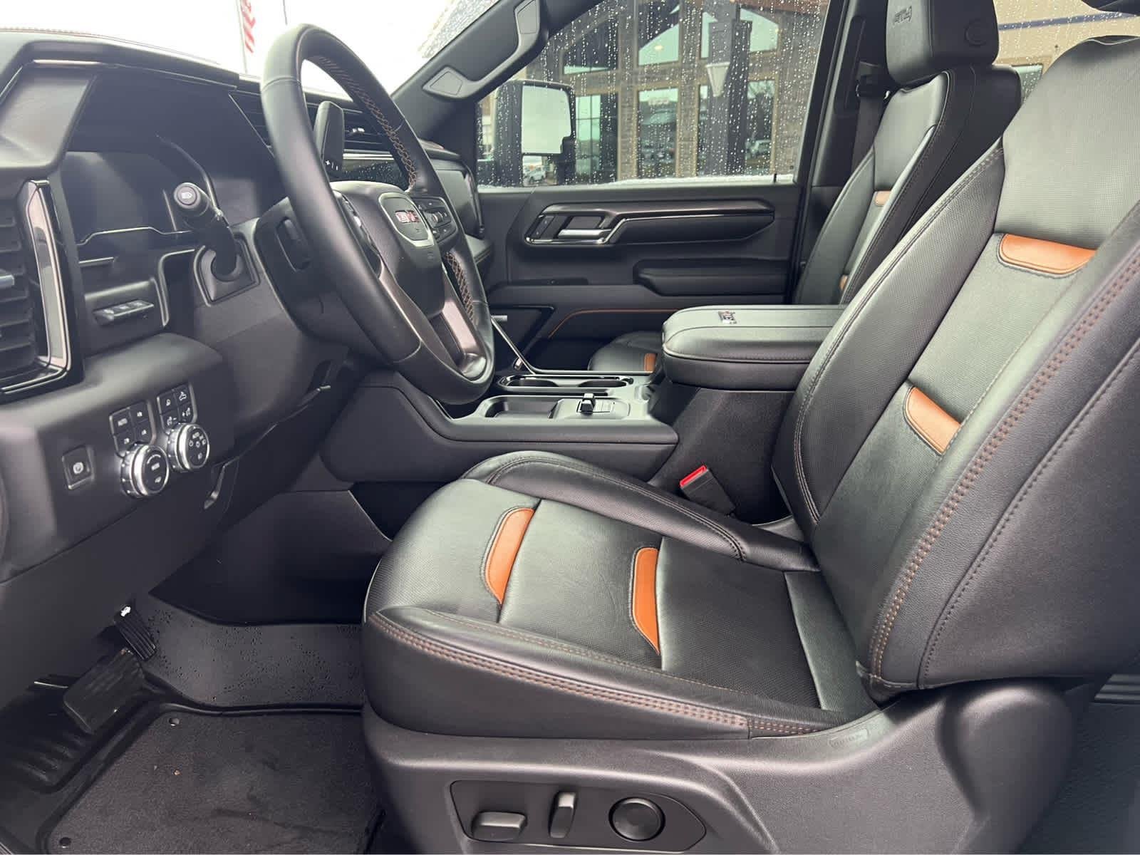2024 GMC Sierra 2500HD AT4 - Photo 16