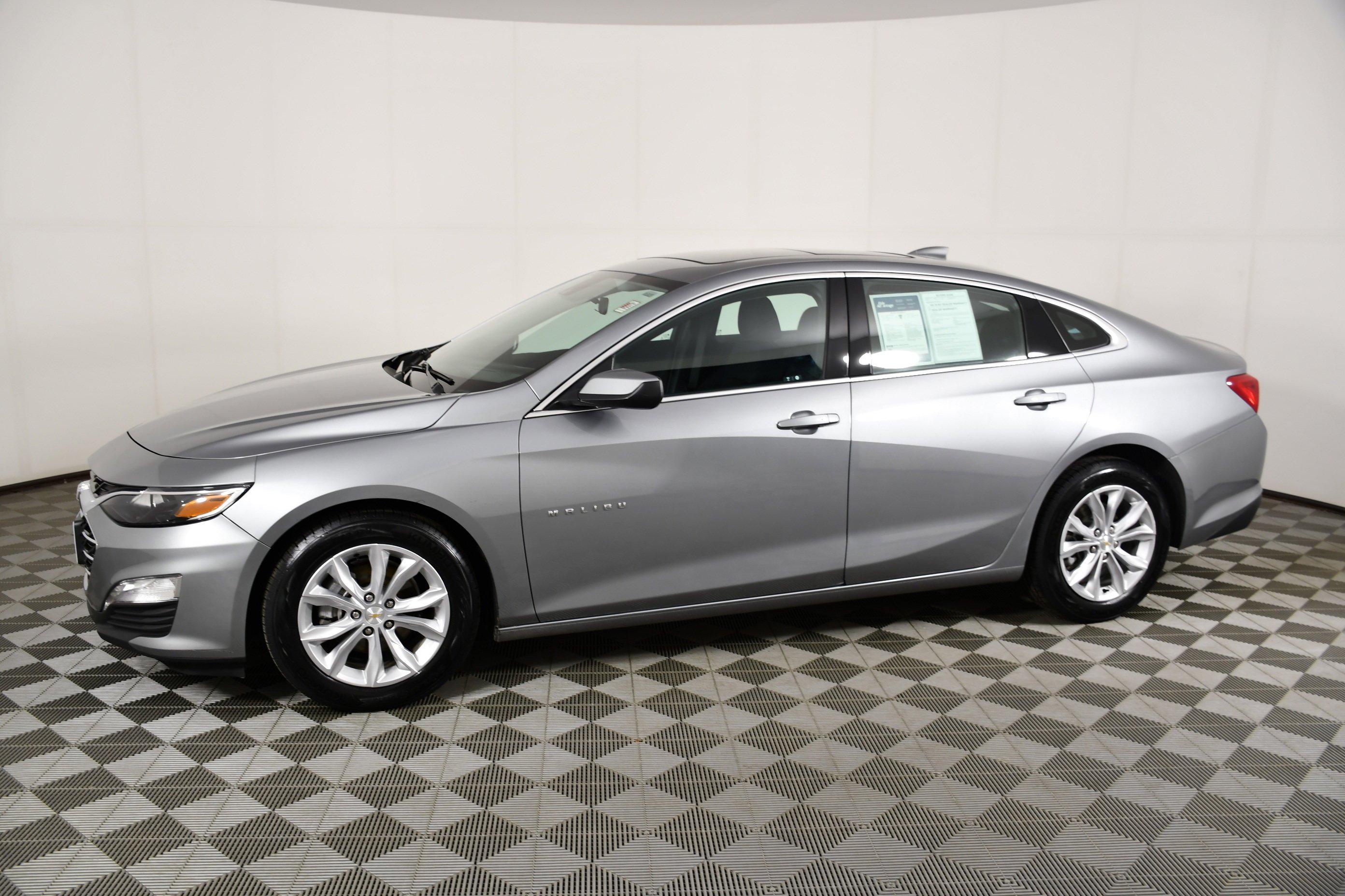 Used 2024 Sterling Gray Metallic Chevrolet LT image 9