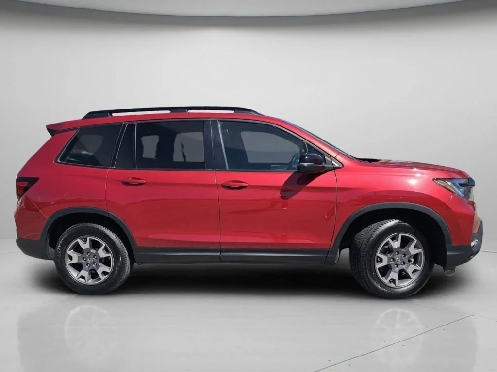 Used 2023 Radiant Red Metallic II Honda TrailSport image 30