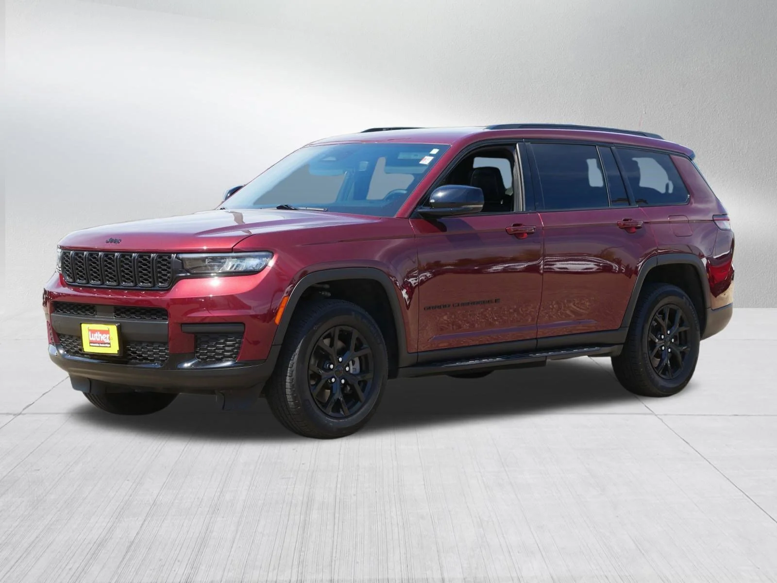 Used 2024 Velvet Red Pearlcoat Jeep Altitude X image 3