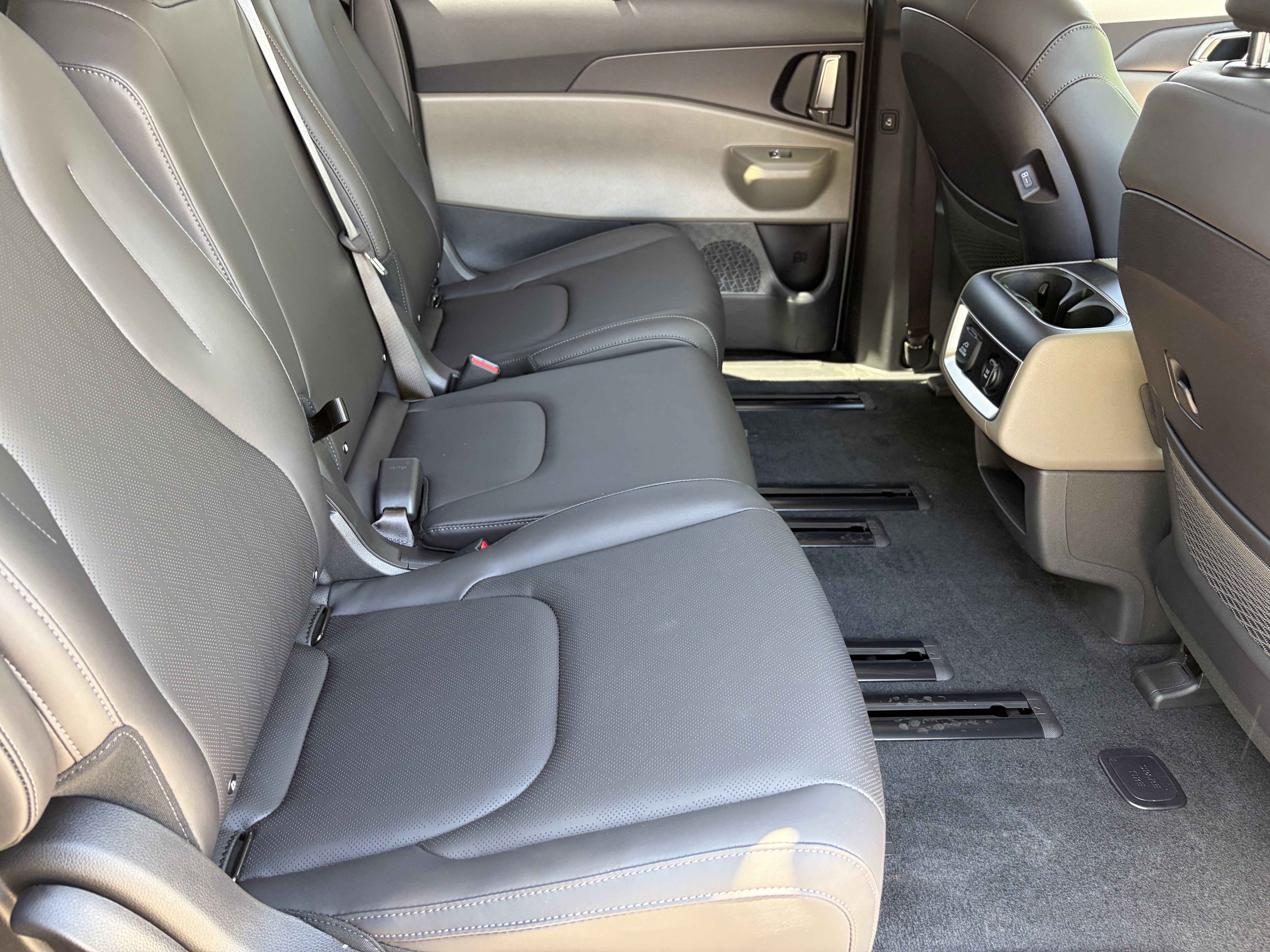 New 2026 Ceramic Silver Kia SX image 11