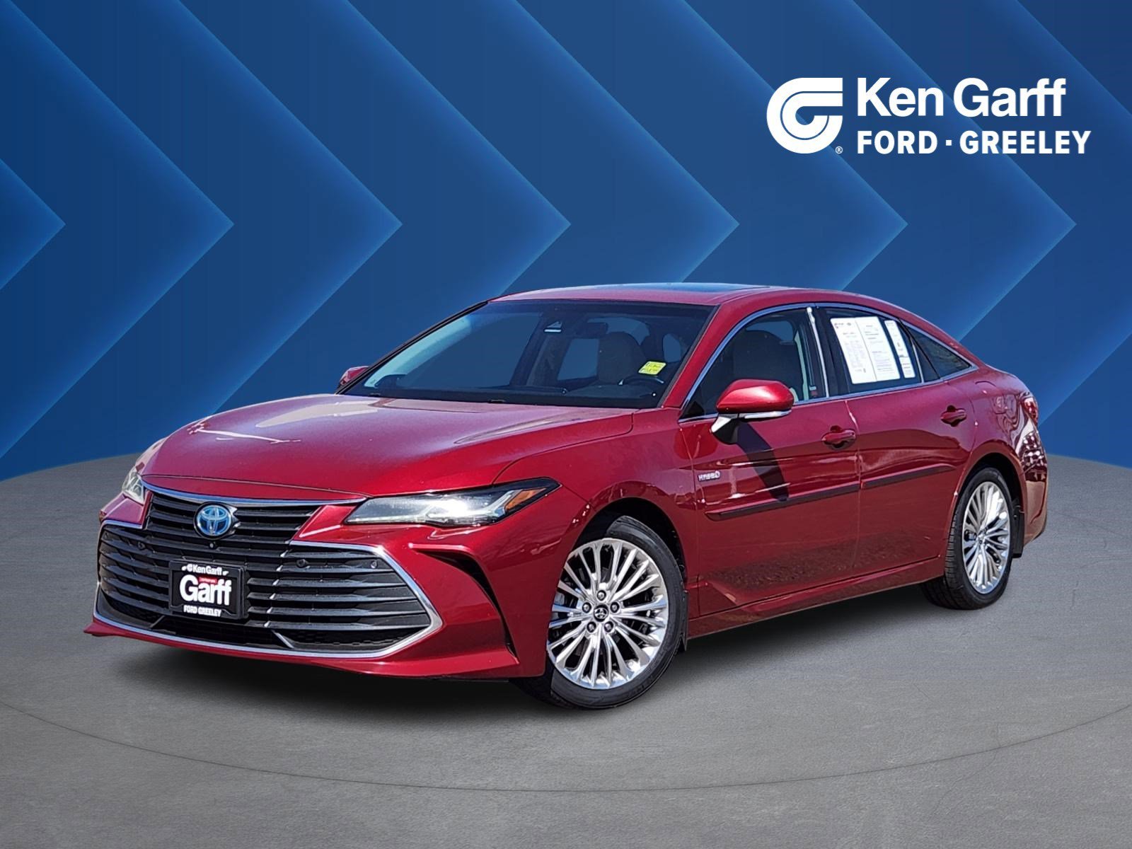 2020 Toyota Avalon Limited Hybrid's photo