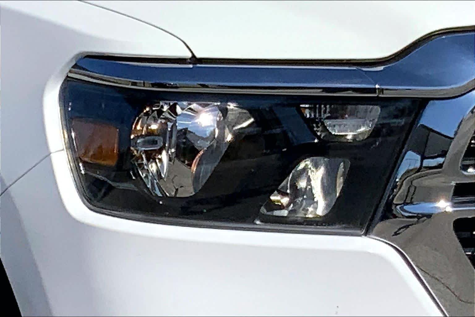 Used 2019 Bright White Clearcoat Ram Big Horn/Lone Star image 24