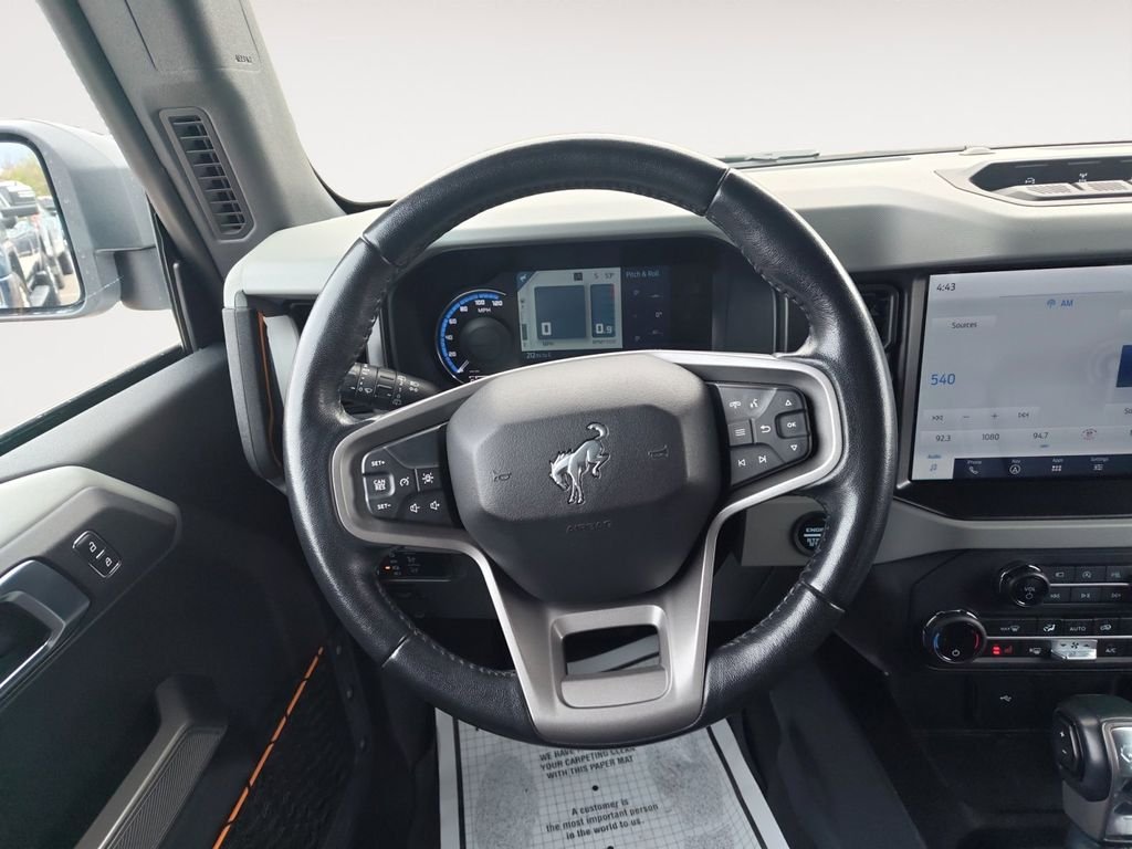 Used 2023 White Ford Badlands image 12
