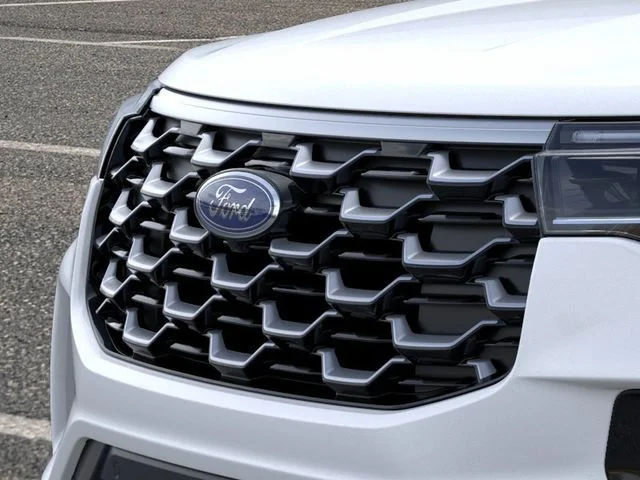 New 2026 White Ford Platinum image 17