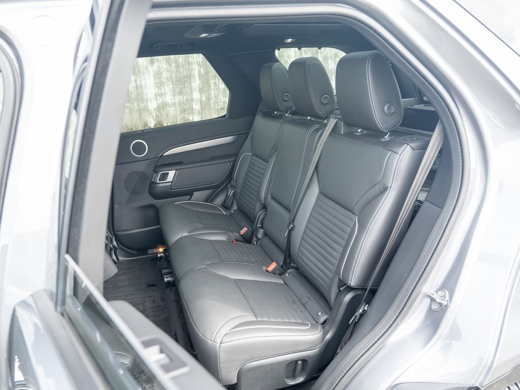 Used 2024 Gray Land Rover Dynamic SE image 35