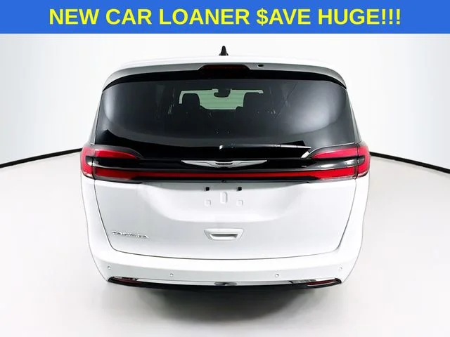 2025 Chrysler Pacifica Select - Photo 6