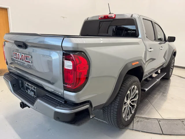 Used 2023 Sterling Metallic GMC Denali image 34