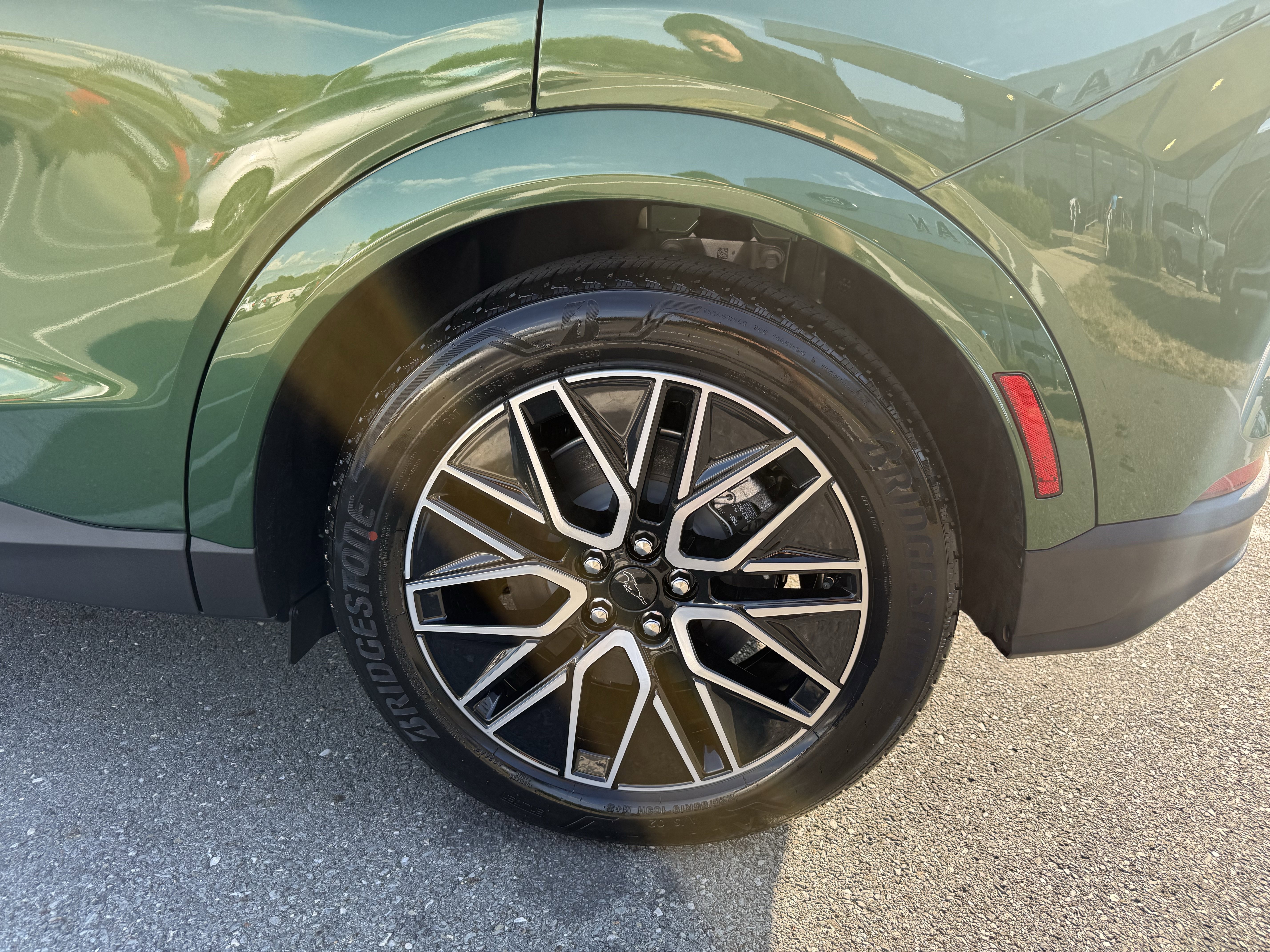 2025 Ford Mustang Mach-E Premium - Photo 42