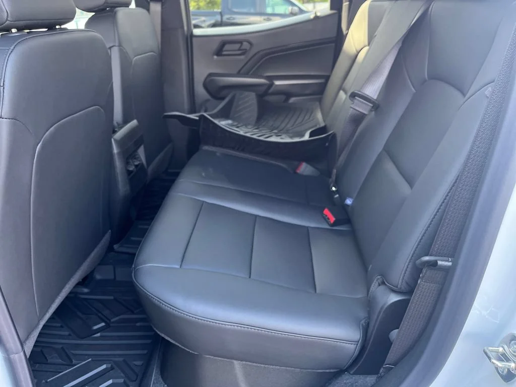 New 2026 Summit White Chevrolet Trail Boss image 24