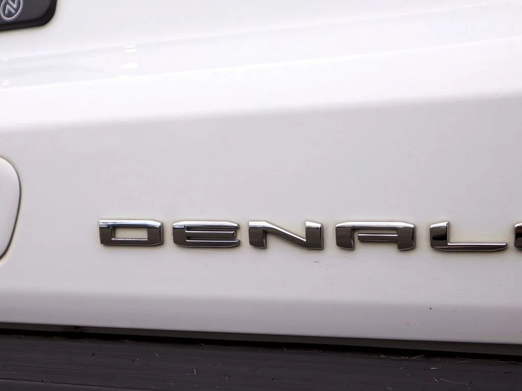 Used 2023 Summit White GMC Denali image 35