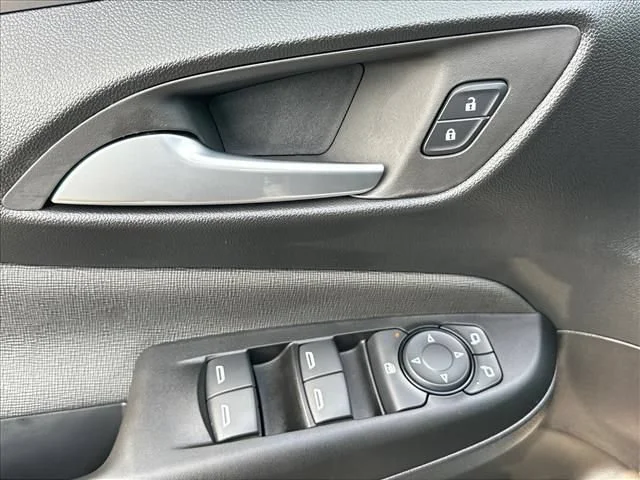 New 2026 Summit White Buick Preferred image 25