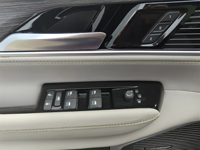 Used 2023 Silver Jeep Series III image 30