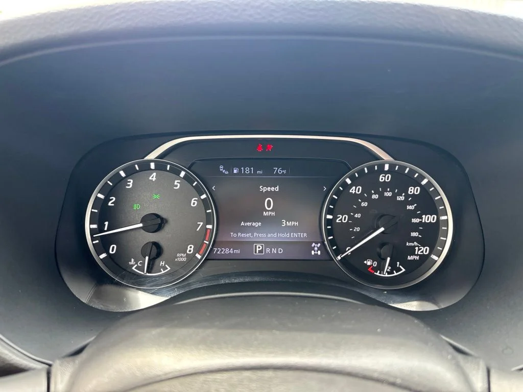 Used 2022 Blue Nissan SV image 13