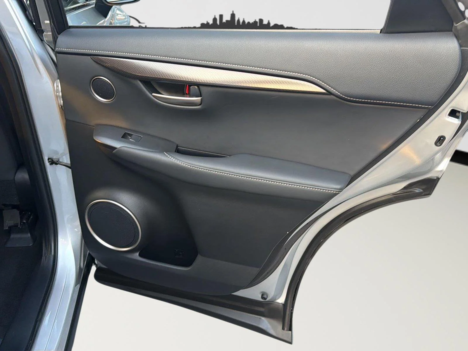Used 2015 Silver Lining Metallic LEXUS  image 20