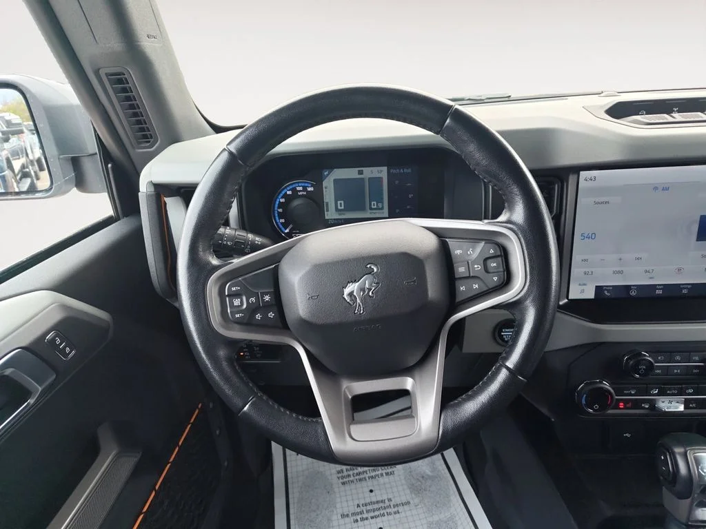 Used 2023 White Ford Badlands image 12