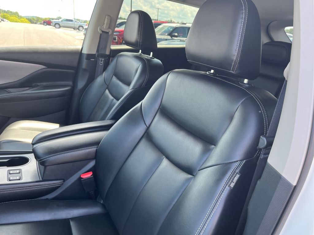 Used 2024 White Nissan SV image 12