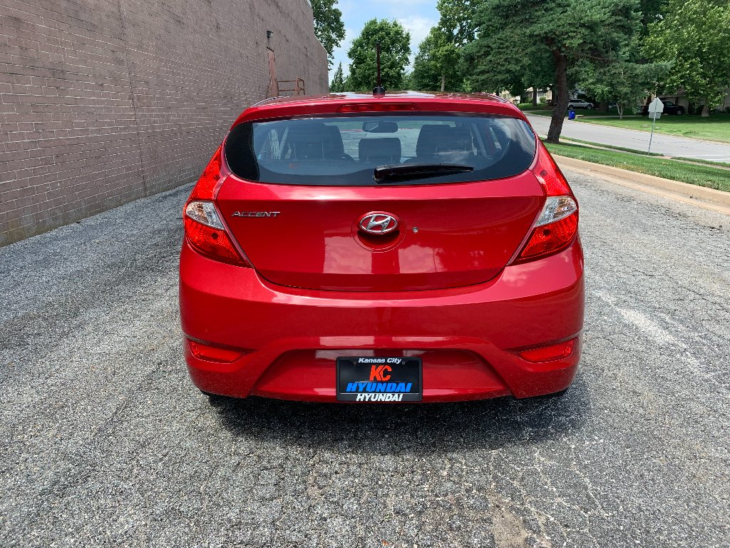 Used 2013 Boston Red Metallic Hyundai GS image 4