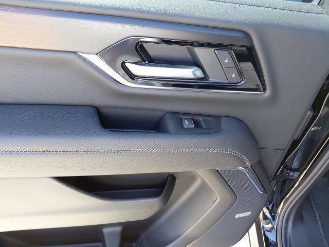 2026 GMC Yukon XL Denali - Photo 30