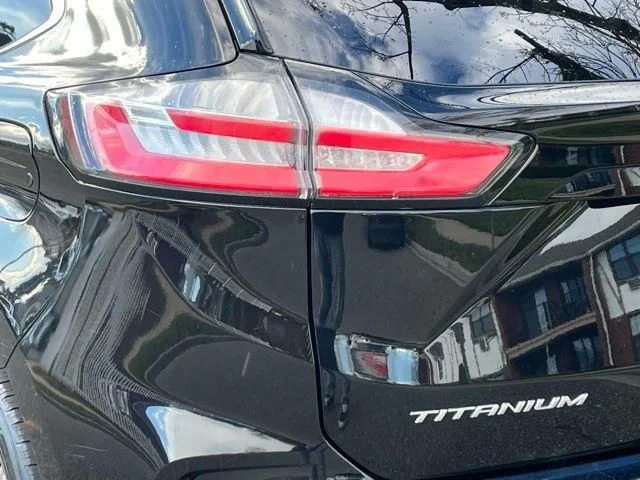 Used 2023 Black Ford Titanium image 10