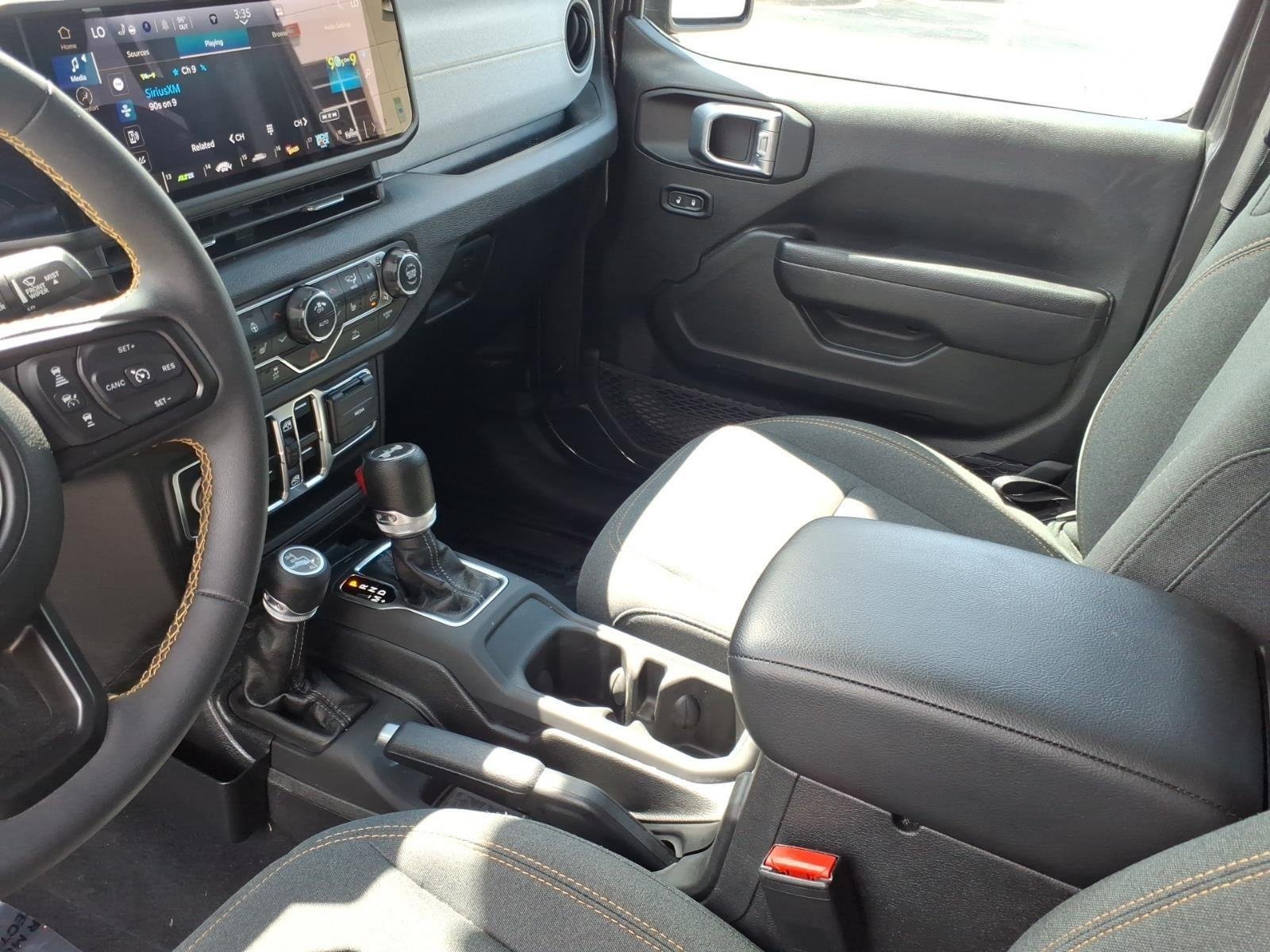 Used 2024 Granite Crystal Metallic Clearcoat Jeep Sport S image 22