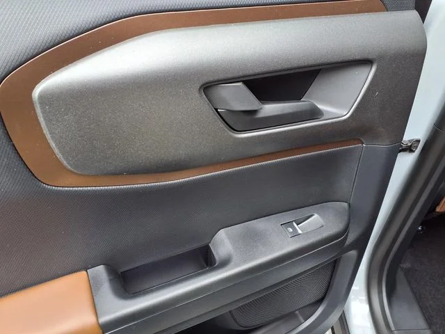 New 2026 Space White Metallic Ford Outer Banks image 6