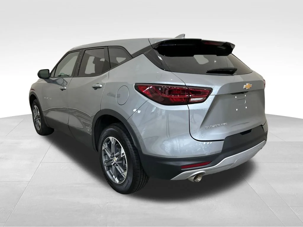 Used 2025 Sterling Gray Metallic Chevrolet 2LT image 3