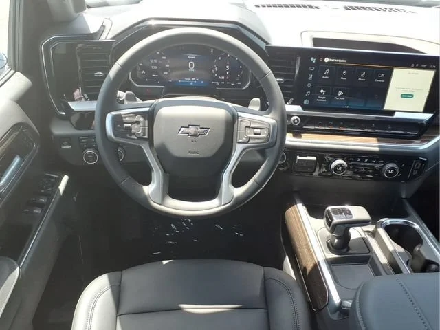 New 2026 Summit White Chevrolet LT Trail Boss image 4