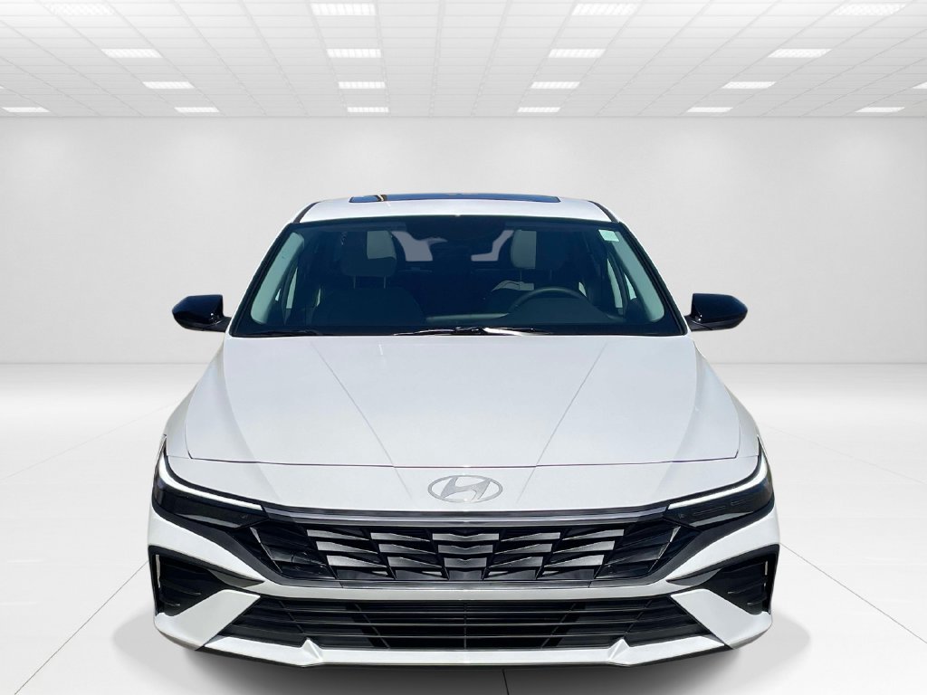 New 2026 White Hyundai SEL Sport Plus image 2