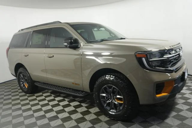 New 2027 Marsh Gray Ford Tremor® image 2