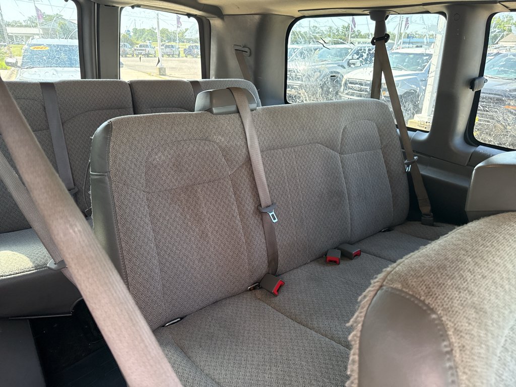 Used 2019 Summit White Chevrolet LT image 8