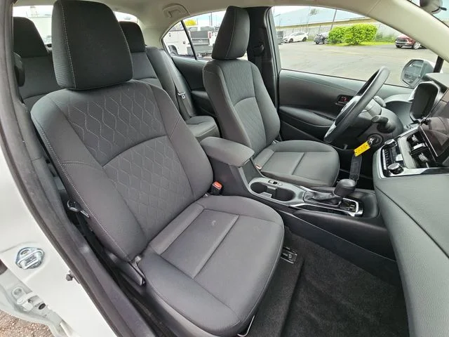 Used 2023 White Toyota LE image 26