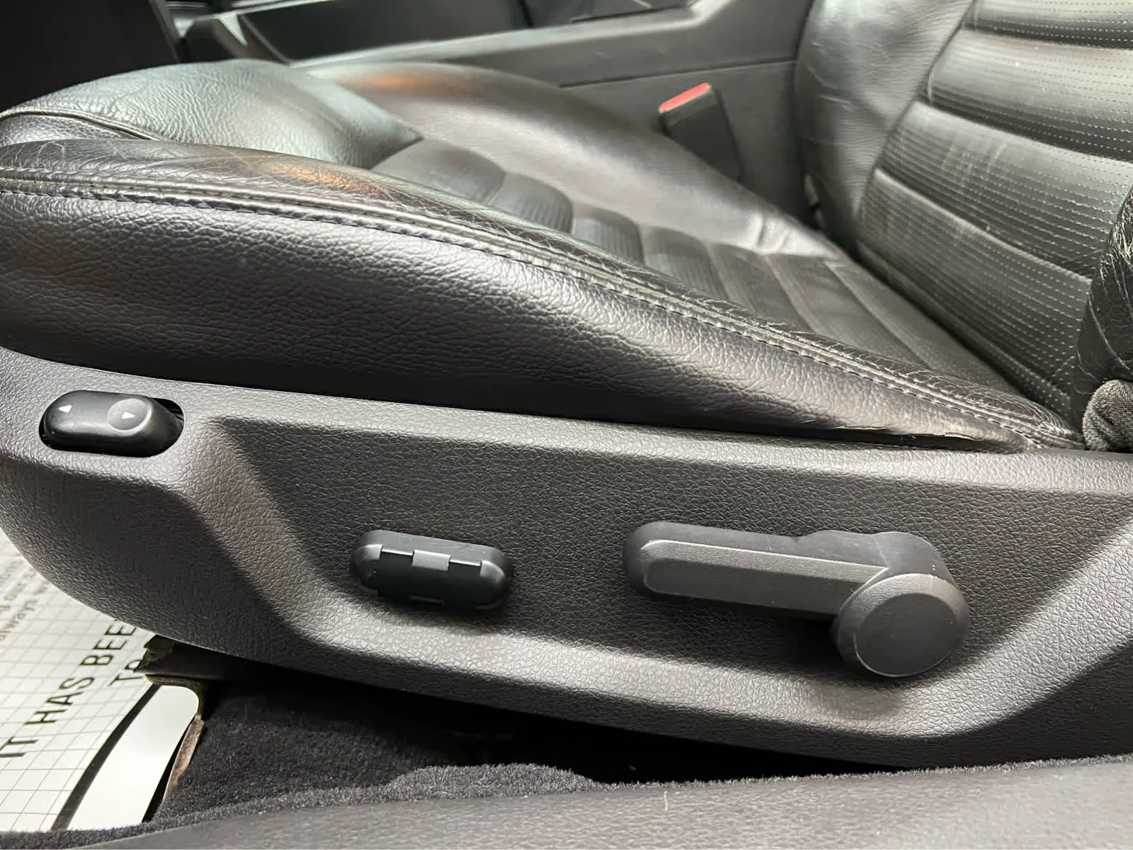 Used 2008 Grabber Orange Ford GT Premium image 16