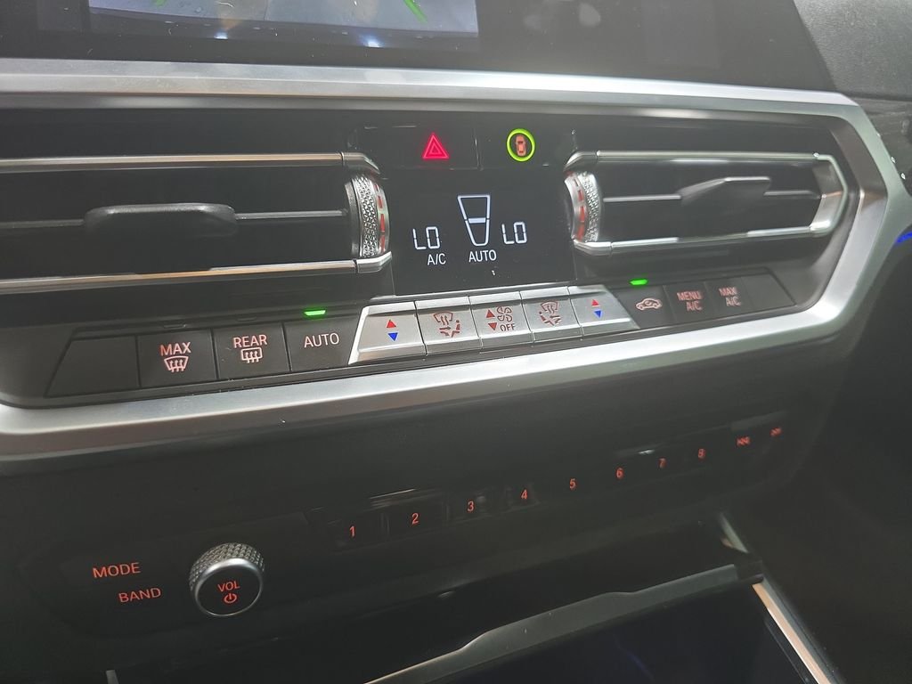 Used 2022 Jet Black BMW 330i image 20