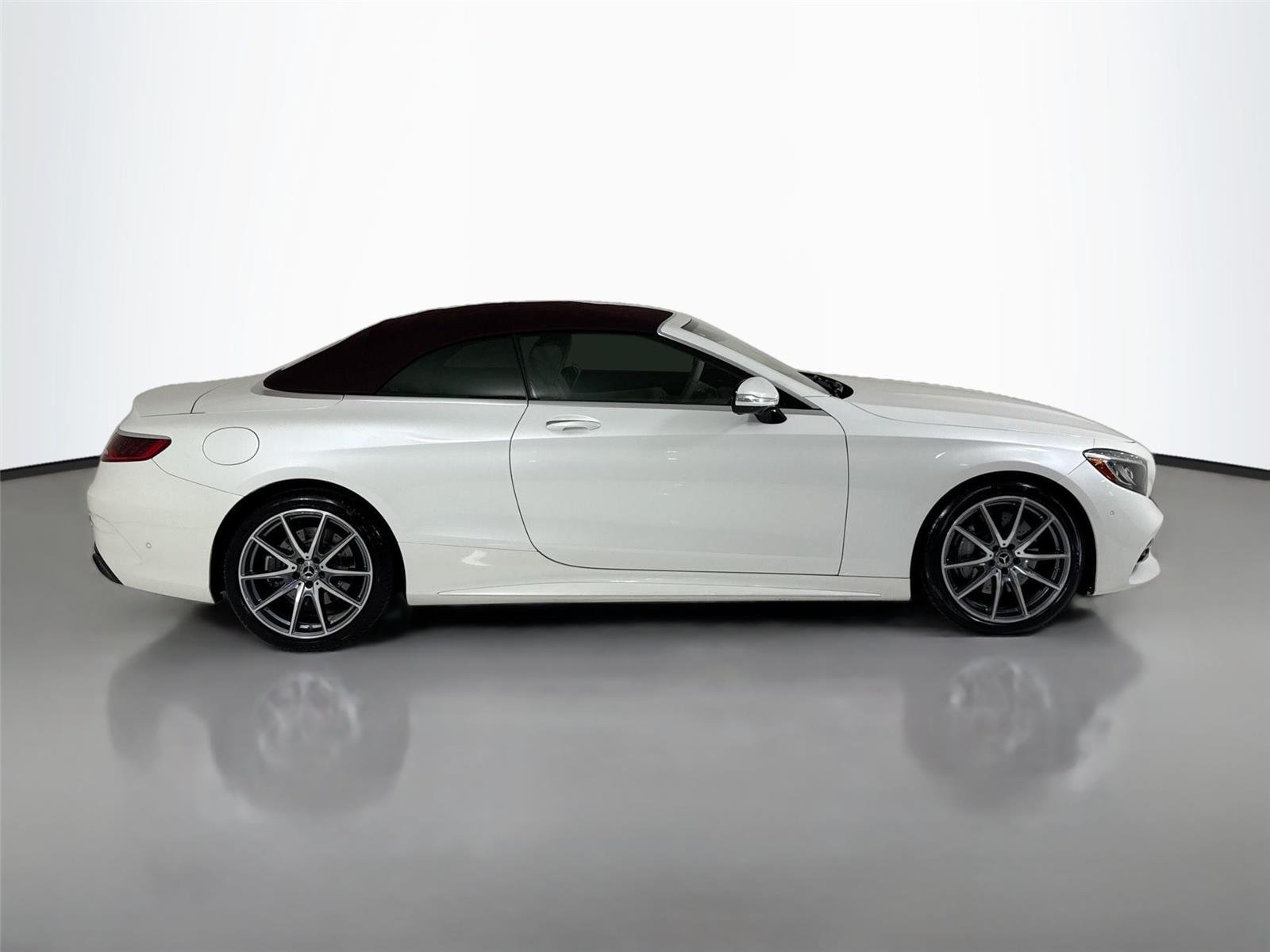Used 2019 designo Cashmere White Magno (Matte Finish) Mercedes-Benz S 560 Cabriolet | AMG® Line | Premium Pkg | Driver Assist Pkg image 45