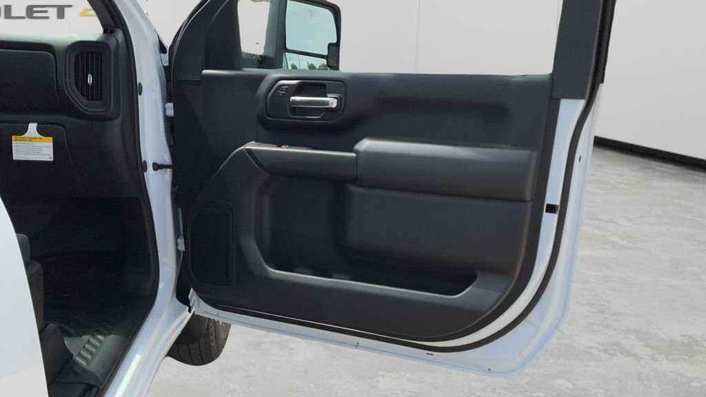 New 2026 Summit White Chevrolet Work Truck image 42