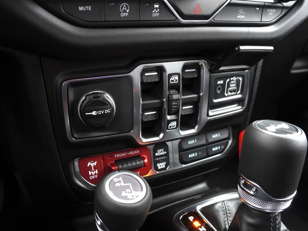 New 2026 Black Clear-Coat Exterior Paint Jeep Rubicon image 15