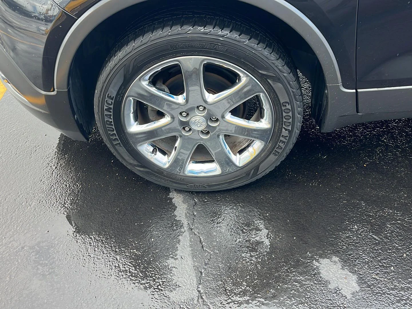 Used 2016 Includes (BT3) Dark Argent Metallic lower accent color.) Buick Leather image 37
