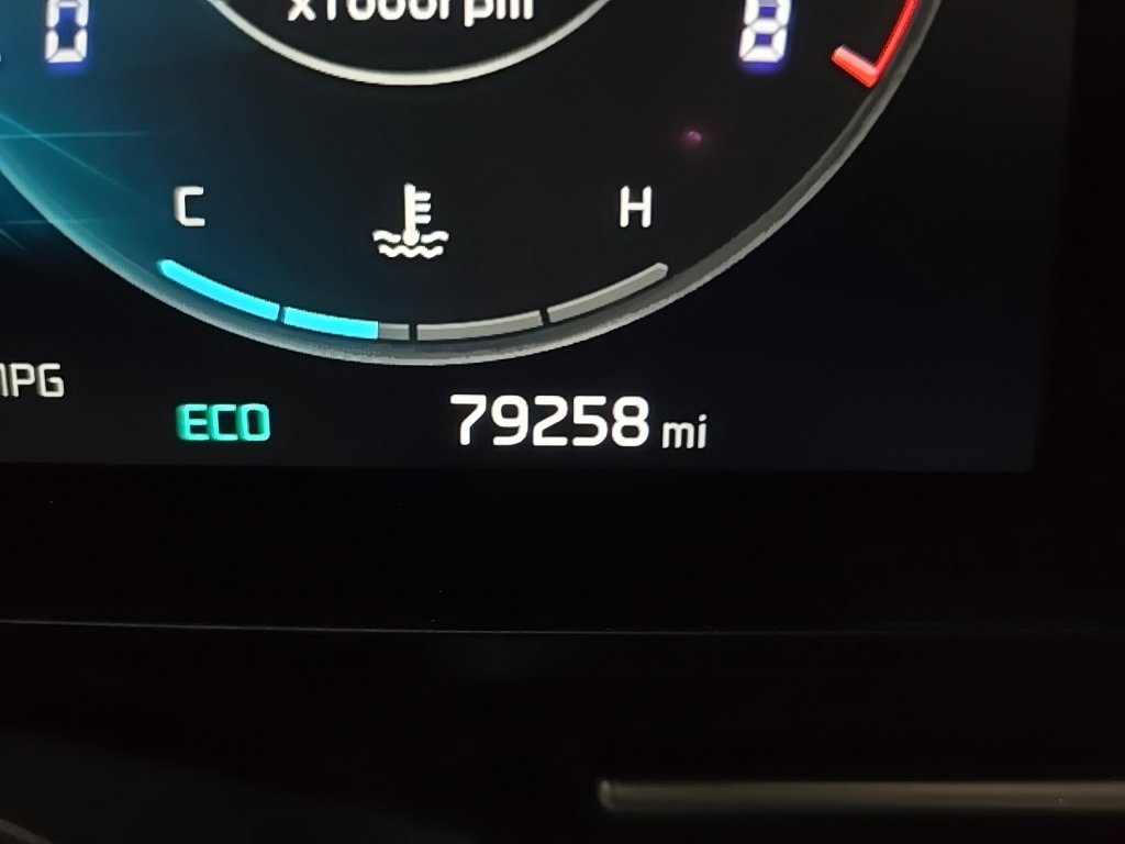 Used 2022 Gray Kia SX Prestige image 25