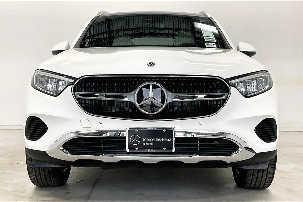New 2026 Polar White Mercedes-Benz GLC 300 image 15