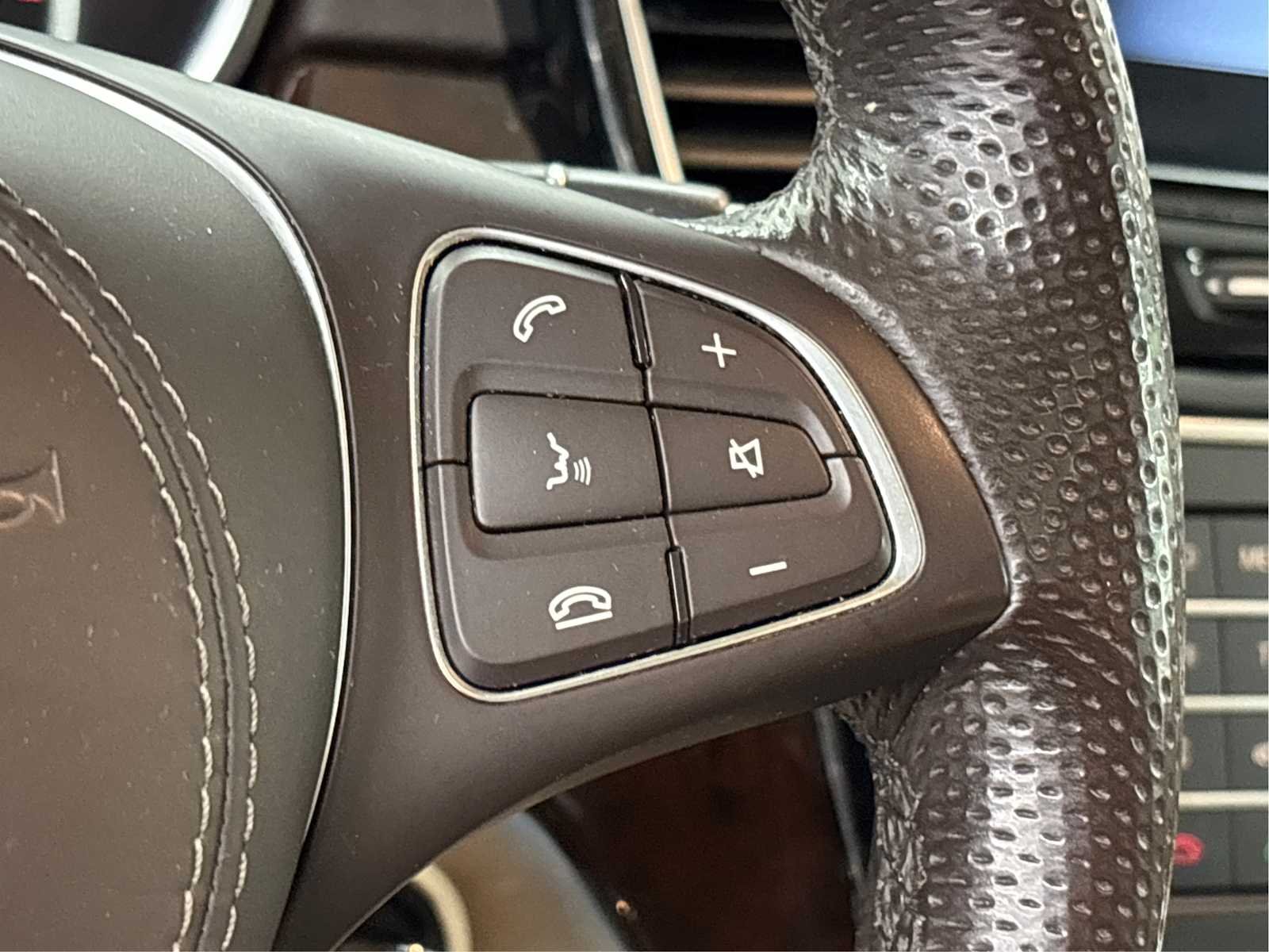 Used 2019 Polar White Mercedes-Benz GLS 450 image 34