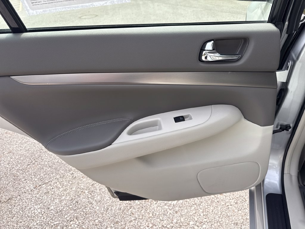 Used 2010 Silver INFINITI X image 16