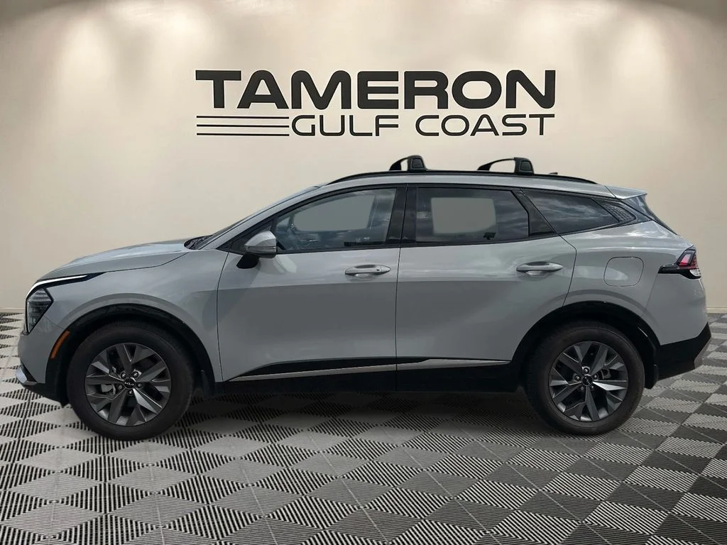 New 2025 Wolf Gray Kia SX image 4