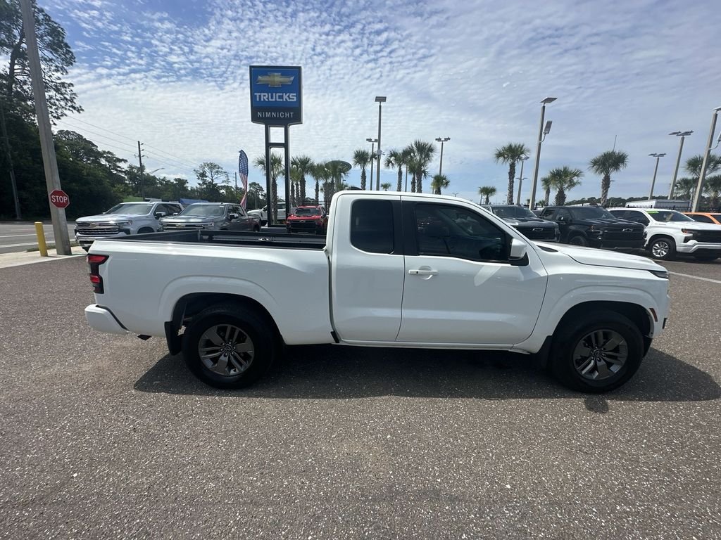 Used 2025  Nissan SV image 17