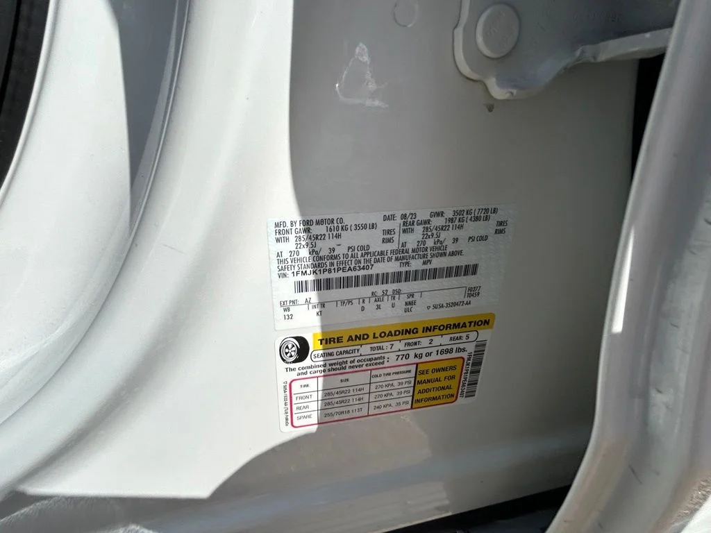 Used 2023 White Ford King Ranch image 9