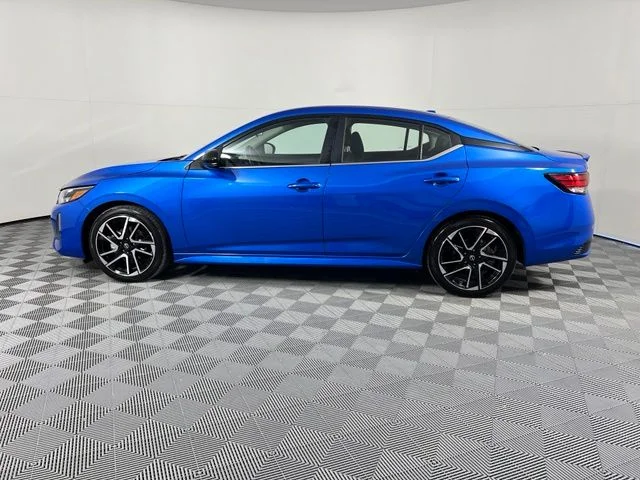 Used 2025 Blue Nissan SR image 4