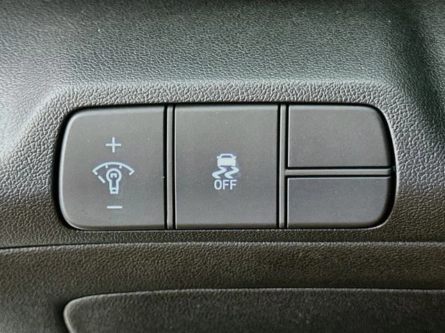 New 2026 Hyundai ELANTRA SEL Sport