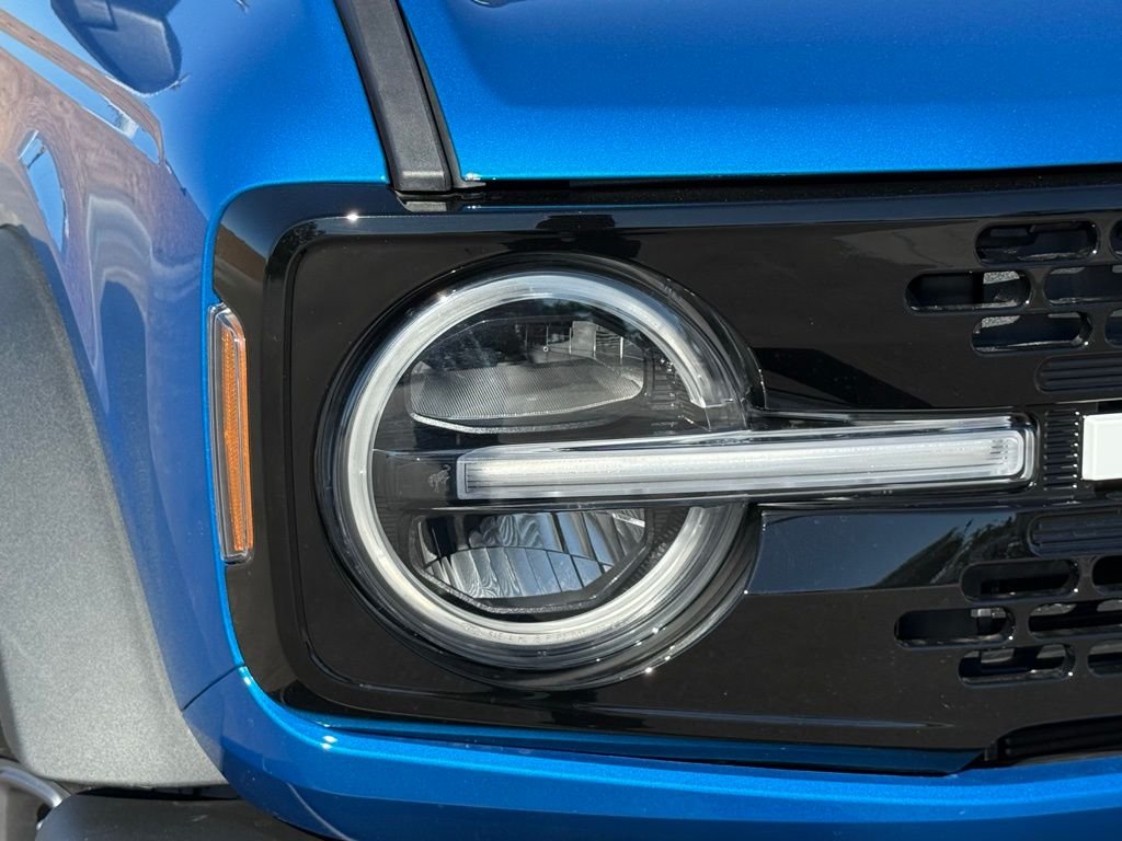 New 2025 Velocity Blue Metallic Ford Badlands® image 3